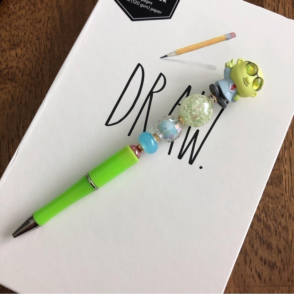 Disney Doorables: The Muppets: Dr. Bunsen Honeydew handmade beaded pen - Picture 2 of 3